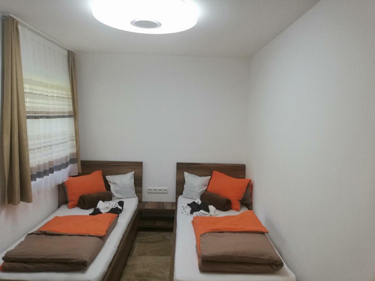 Haus Alexis Hotel Faak am See Exterior photo